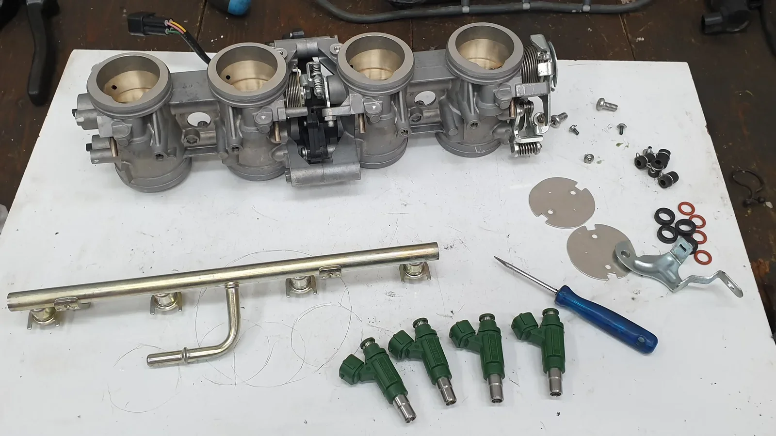 Sinhronizacija klapni motocikla